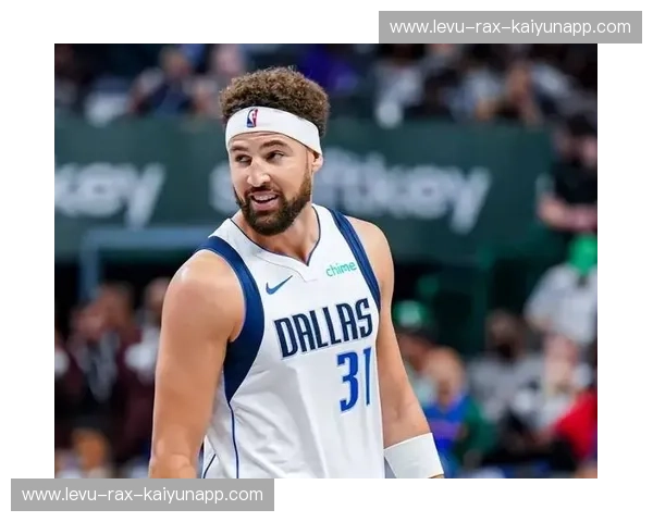 金州勇士vs达拉斯独行侠：一场颠覆与重塑的篮球史诗